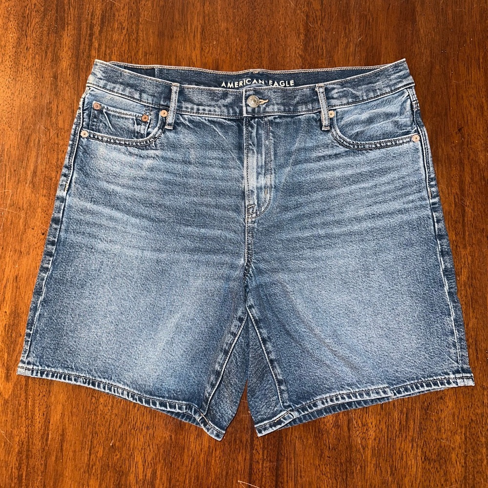 american eagle shorts